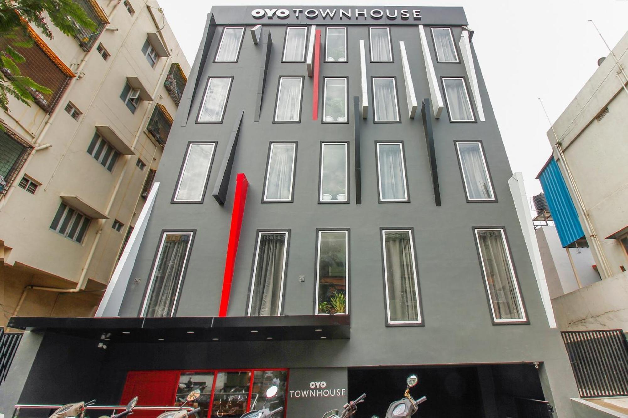 ホテル Townhouse White Ridge Shivam Road Lālāguda エクステリア 写真